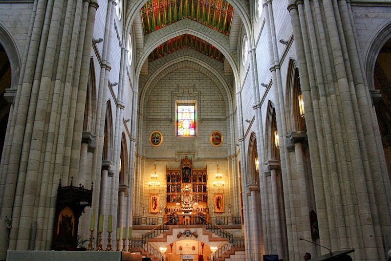 Catedral de la almudena maria de las mercedes #1