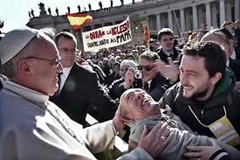 Pope Francis and disabled man