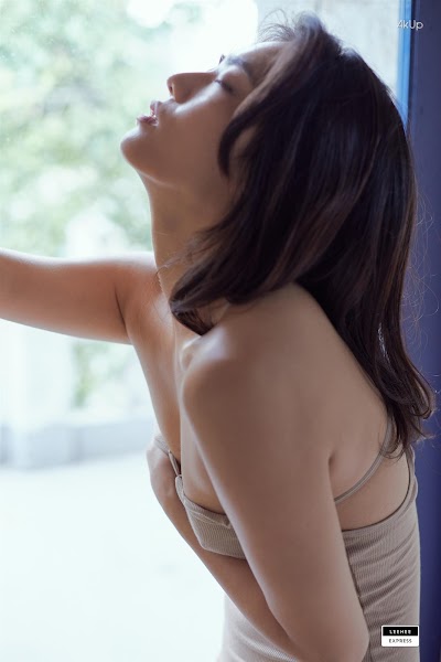 LEEHEE EXPRESS – LEHF-055 Son.J