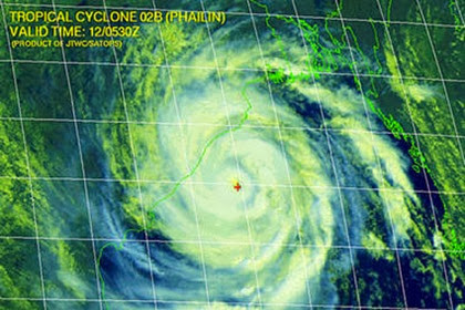 Cyclone-Phailin_full_380
