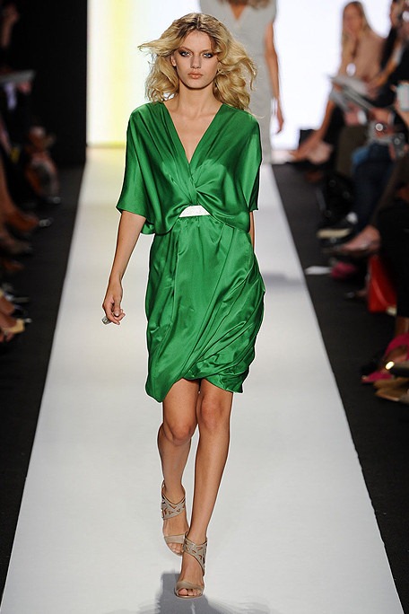 [PORTS-1961-SPRING-2011-RTW-PODIUM-020_runway%255B7%255D.jpg]