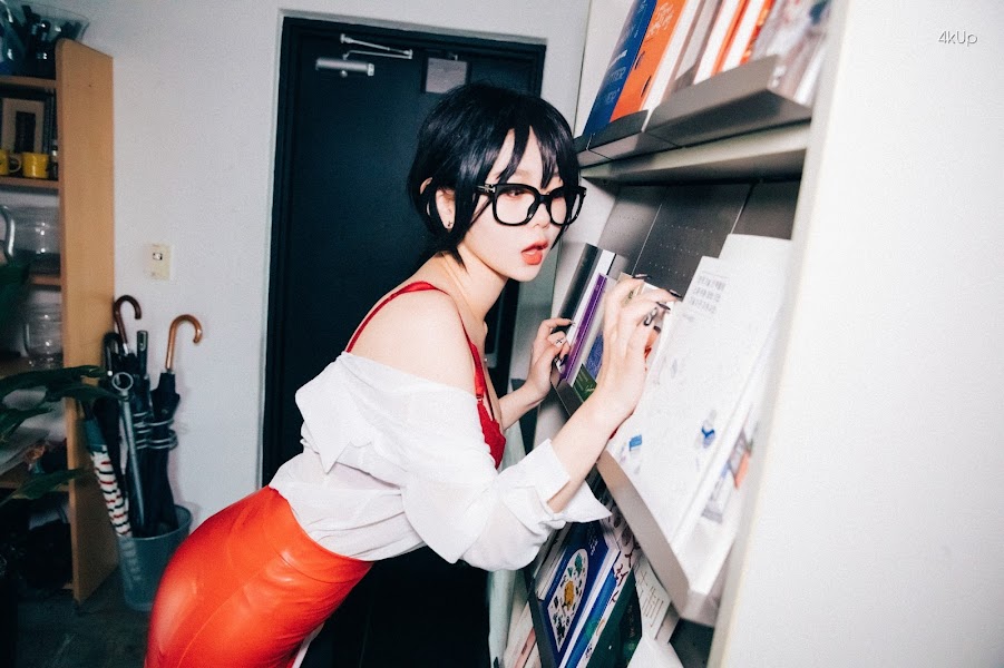 [Loozy] Zia (지아) – Office slave Part1