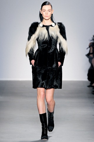 [giambatista-valli-fall2011-2%255B3%255D.jpg]