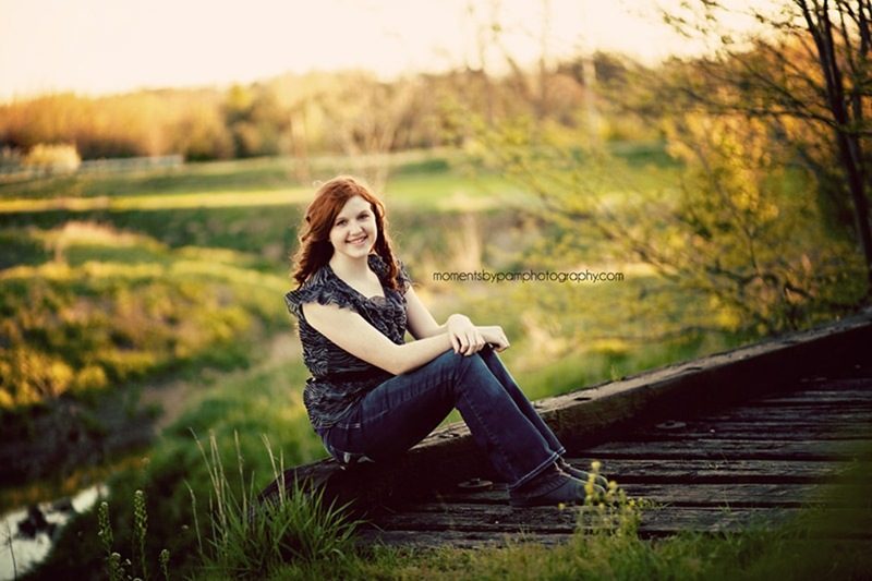 Amanda R {senior 2012} 455 logo
