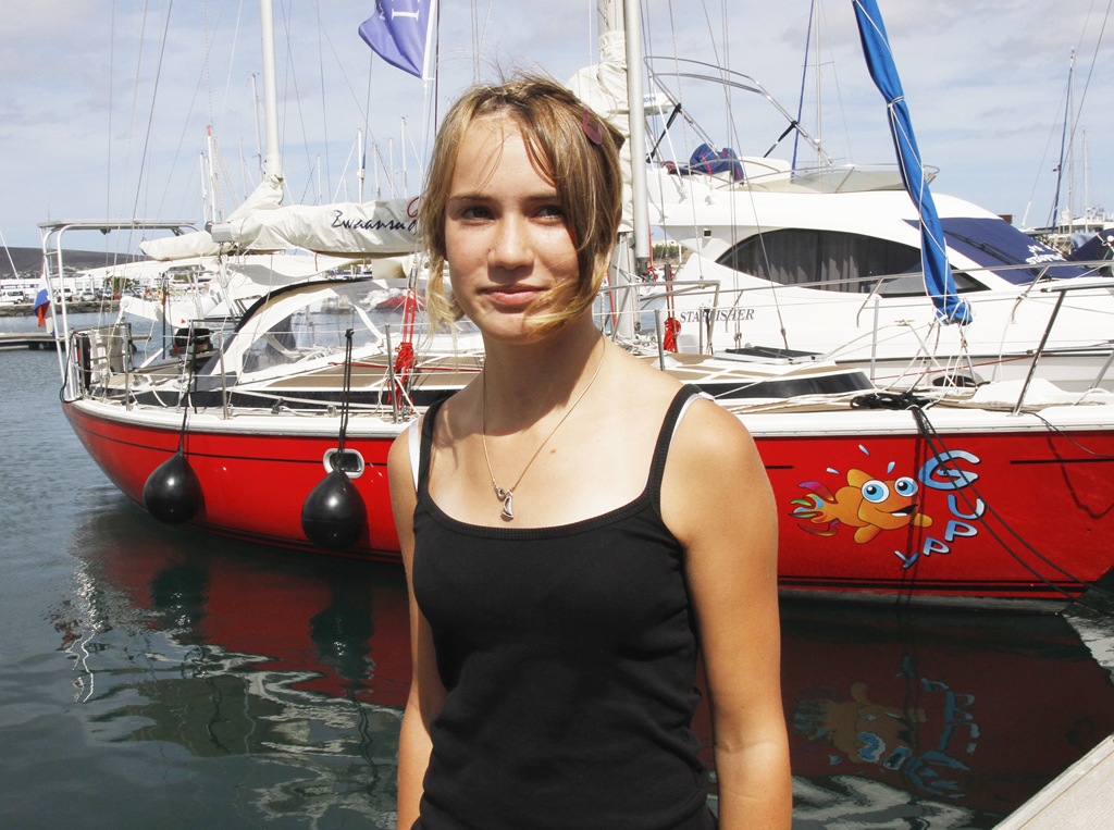 [laura%2520dekker%255B3%255D.jpg]