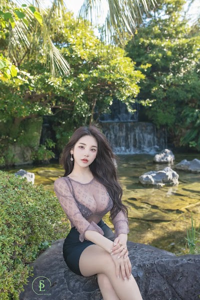 SAINT Photolife – Zzyuri (쮸리) Vol.17 Zzyuri’s Jeju Life