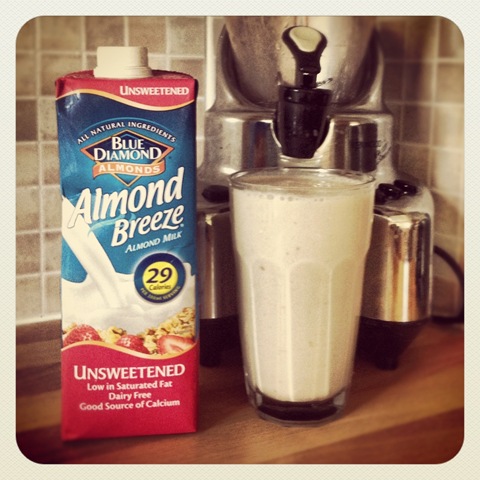 #192 - Banana and peanut butter oat breakfast smoothie with Blue Diamond Almond Breeze