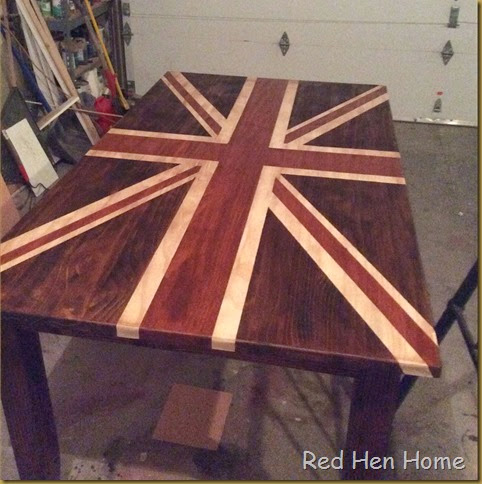 Red Hen Home Union Jack Table 9