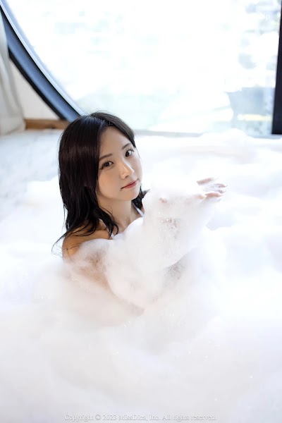 Habin (하빈) Flower Bath with Habin