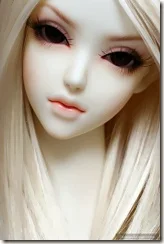 Cute-girl-doll-alone-pretty--brunette-barbie-lovely