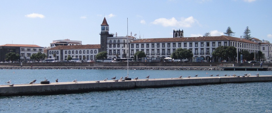 [Ponta_Delgada_Ansicht_013.jpg]