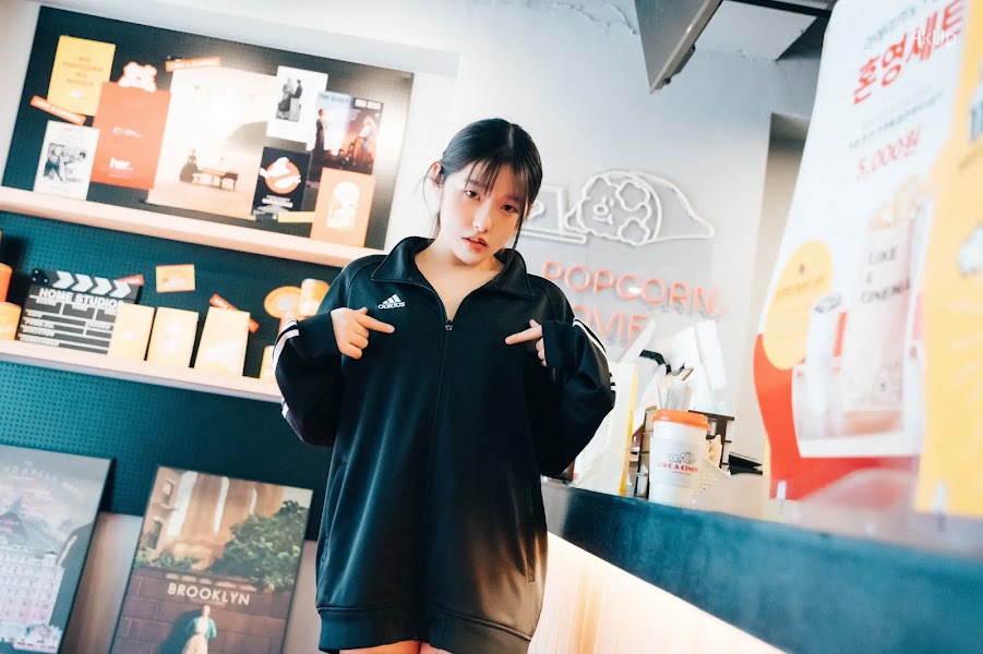 [Loozy] Sonson (손손) Cinema Girl (+S.Ver)
