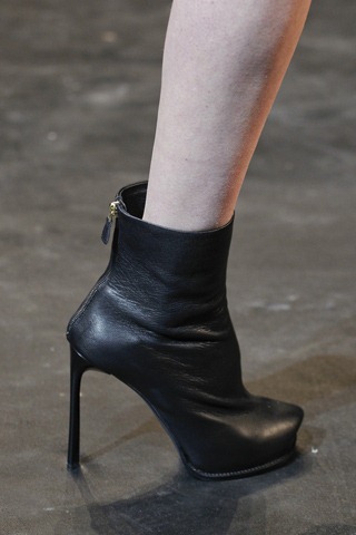 [lanvin-fall2011-1%255B3%255D.jpg]