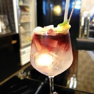 Mascot Bar哥德教堂