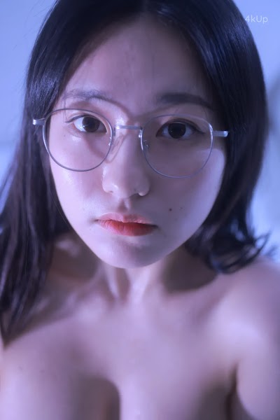 Sehee (세희) Moist & Real Feeling