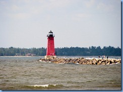 4838 Michigan - Manistique, MI - US-2 - Manistique East Breakwater Lighthouse