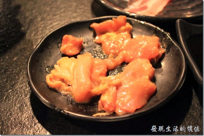 台南-逐鹿焊火燒肉。特調香雞丁。