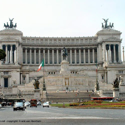104.- Monumento a Víctor Manuel II en Roma