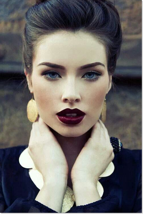 How To Rock Those Dark Lips- 5 Tips To Help Get You On Trend This Fall