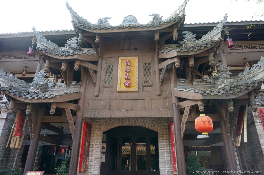 [Chengdu3813.jpg.webp]