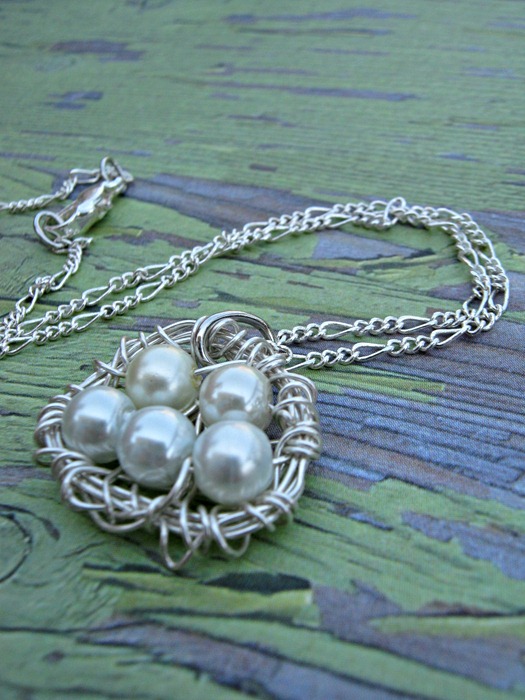 egg nest necklace