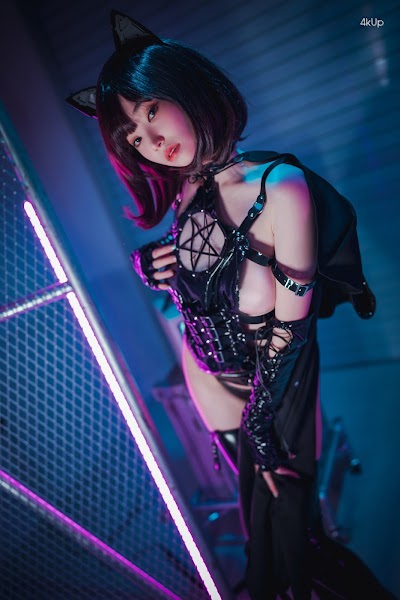 DJAWA Photo – Bambi (밤비) Halloween Nightmare