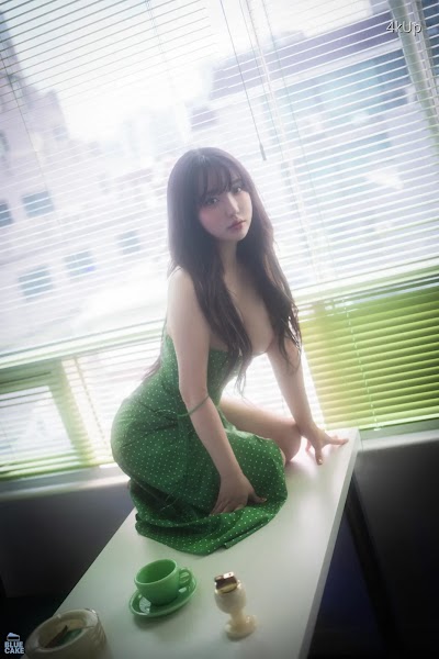 [BLUECAKE] Son Ye-Eun (손예은) Nothing RED