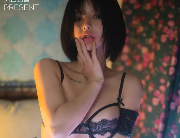 [PINK] U.Hwa (은유화) Mood Black