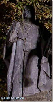 Cardenal Mendoza - Monumento a Isabel la Católica - Madrid
