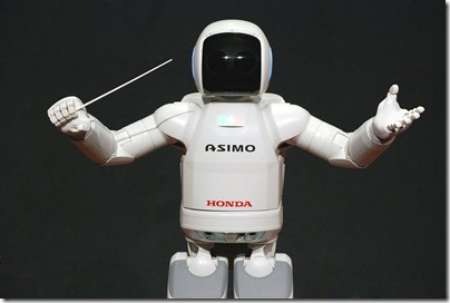 1280px-ASIMO_Conducting_Pose_on_4.14
