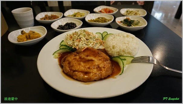 韩国餐厅吃猪肉套餐