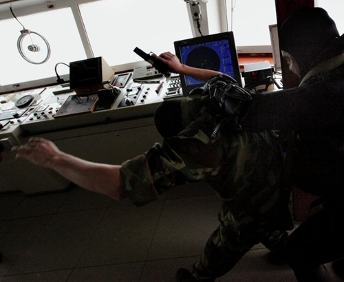 Пограничная служба ФСБ России провела учения в Японском море