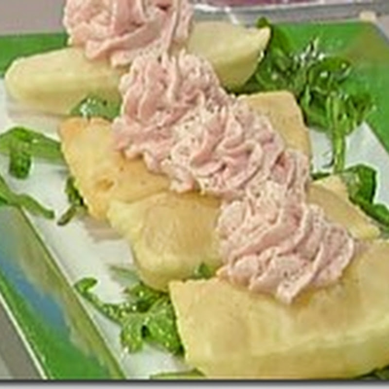Gnocco fritto con mousse di mortadella e ricotta