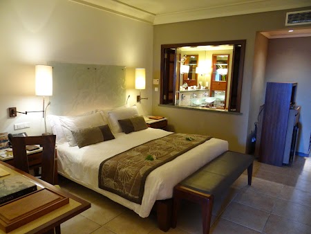 11. Camera Hotel Belle Mare Plage.JPG