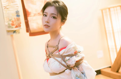 Coser@桃良阿宅 紧缚