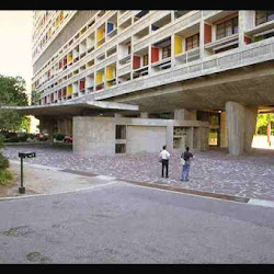 76.- Le Corbusier. Unidad de habitación (Marsella)