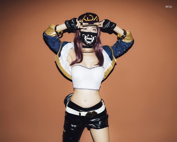 Mona (모나) – Akali (KDA) & Moon Night Snap