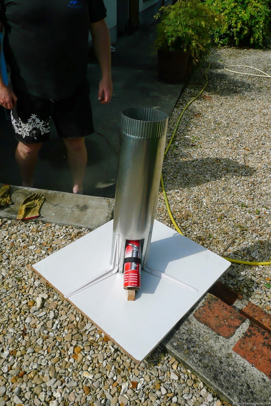 [2014_06_09%2520Construction%2520Point%2520de%2520chauffe%2520pour%2520mini%2520montgolfi%25C3%25A8re%2520%25288%2529%255B3%255D.jpg]