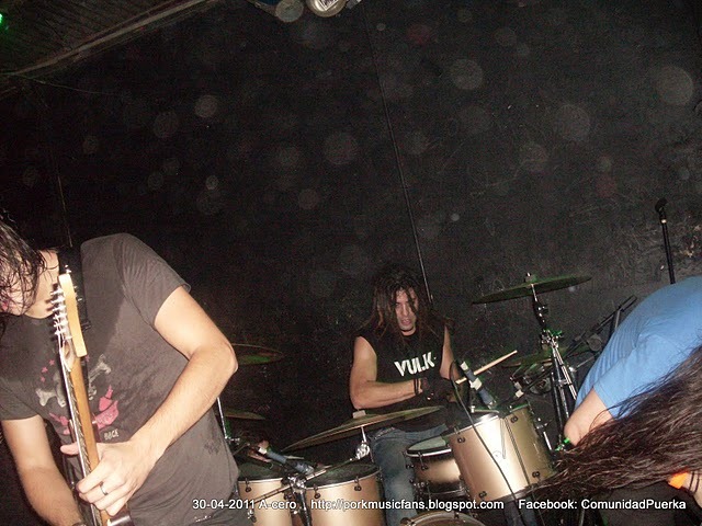 [A-cero%252030-04-2011%2520Show%2520%252873%2529%255B2%255D.jpg]