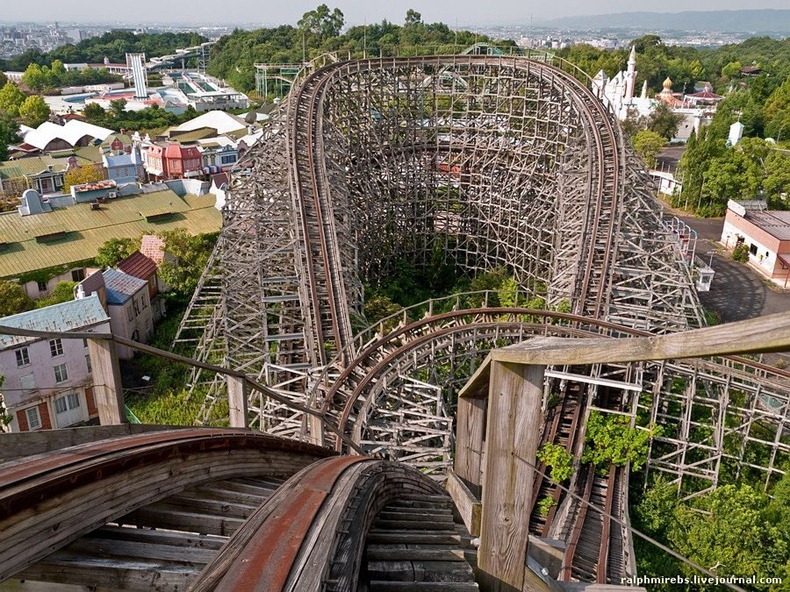 wooden-rollercoaster-17