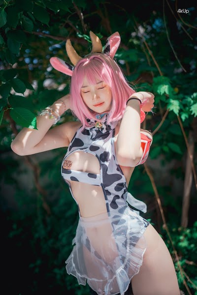 DJAWA Photo – Bambi (밤비) – Riamu’s Celebrating the Year of the Cow #1