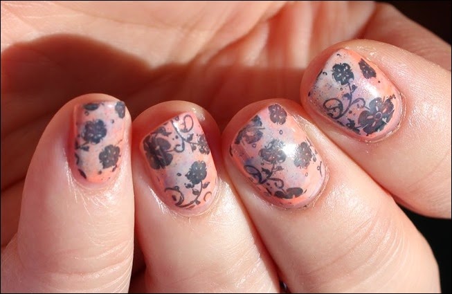 Nageldesign Nail Art Fabrics Frühlingsschal Apricot Flowers 07
