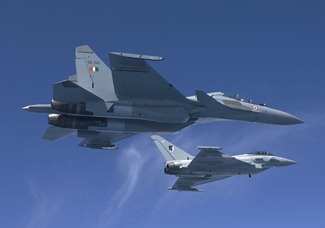 ВВС Индии [ВВС] Су-30МКИ самолеты, разработанные в России, на Красной упражнения флаг в Соединенных Штатах Америки и Indradhanush упражнение в Соединенном Королевстве