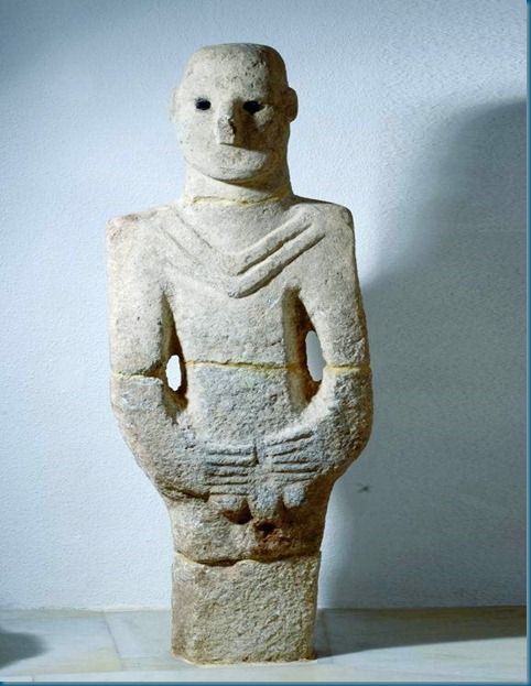 statue human oldest