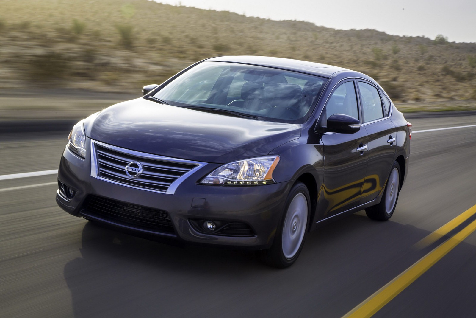 [2013-Nissan-Sentra-6%255B2%255D.jpg]