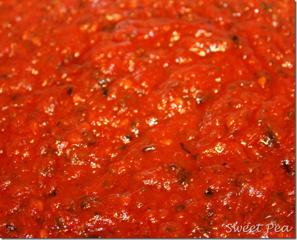 Roasted Tomato Sauce - Slow roasting of tomatoes, onions, and peppers yields a to-die-for in flavor sauce. virginiasweetpea.com