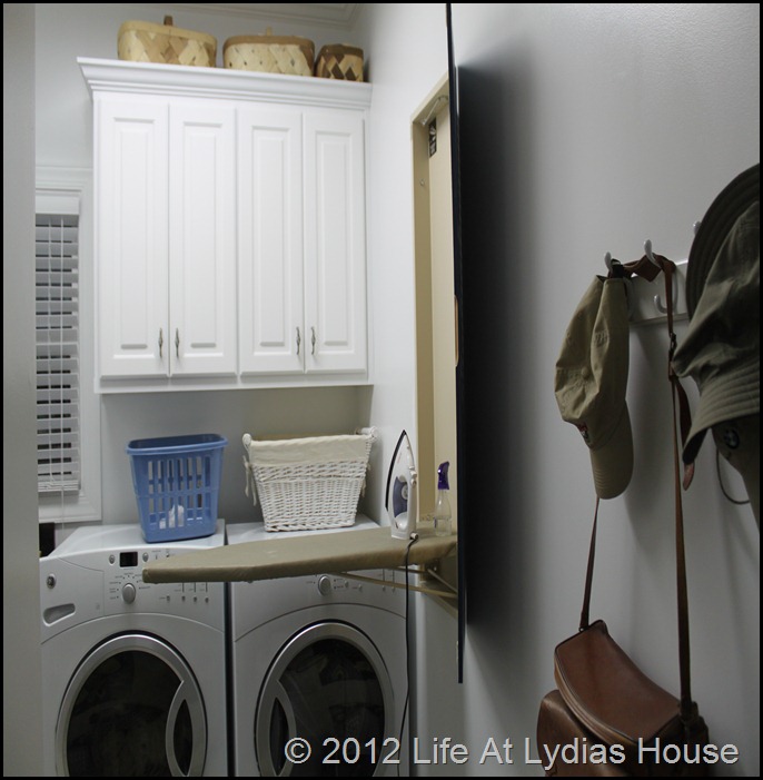 laundry room 4