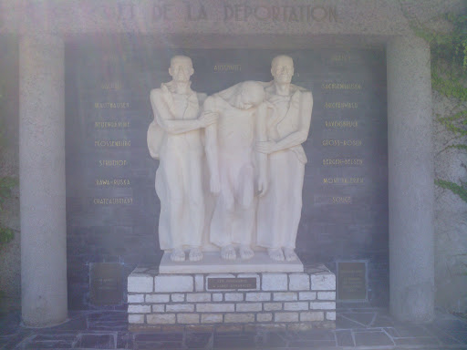 Statue Aux Martyrs De La Résistance