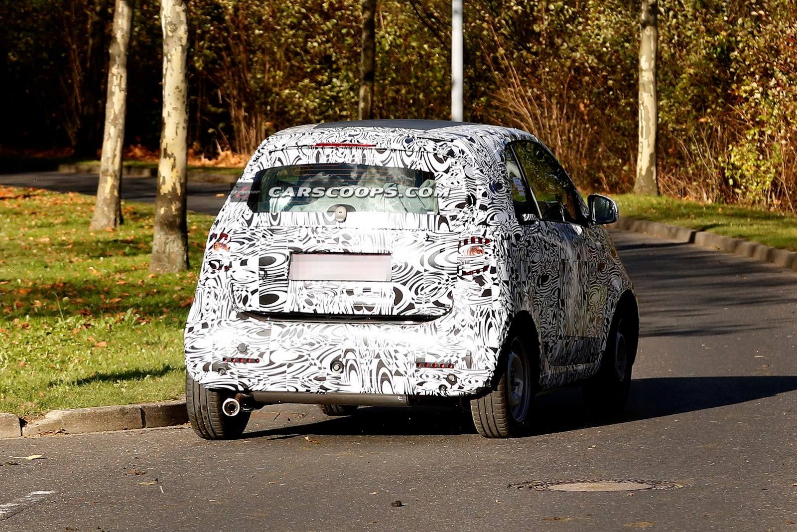 [2014-Smart-Fortwo-Final-2%255B8%255D.jpg]