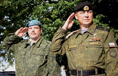 "Запад-2013": Белорусские военные во время перехода в Балтийск на российских БДК